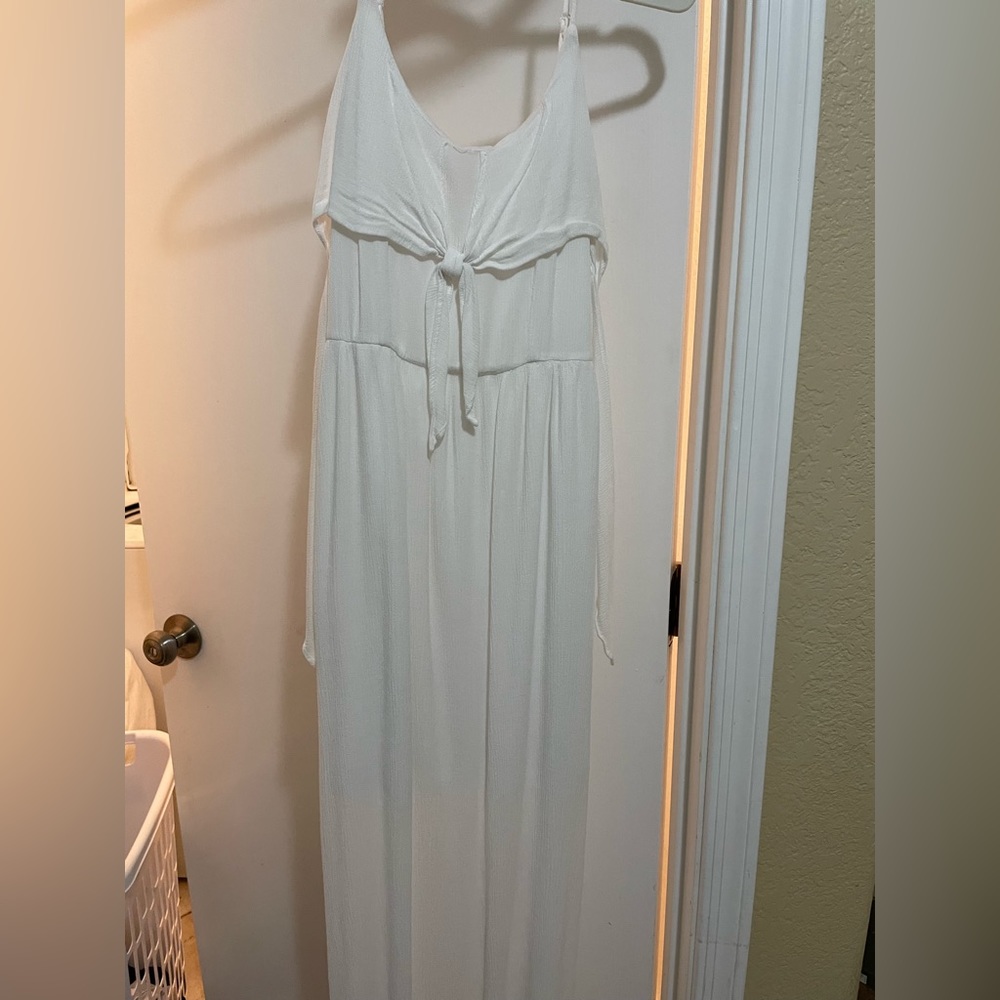 Womens maxi dress (worn once)